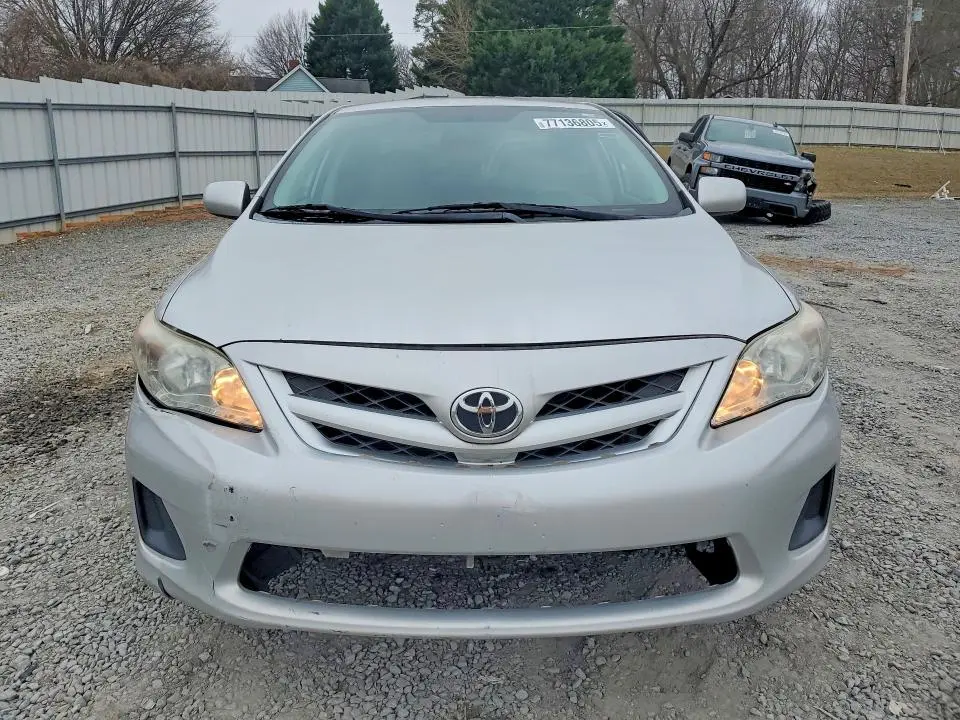 2013 TOYOTA COROLLA BASE  