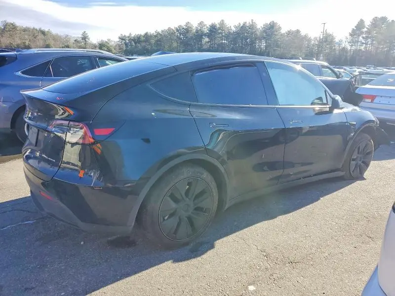 2025 TESLA MODEL Y   