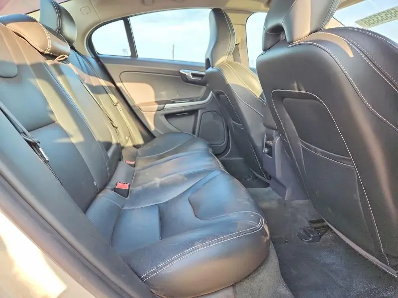 2018 VOLVO S60 DYNAMIC  