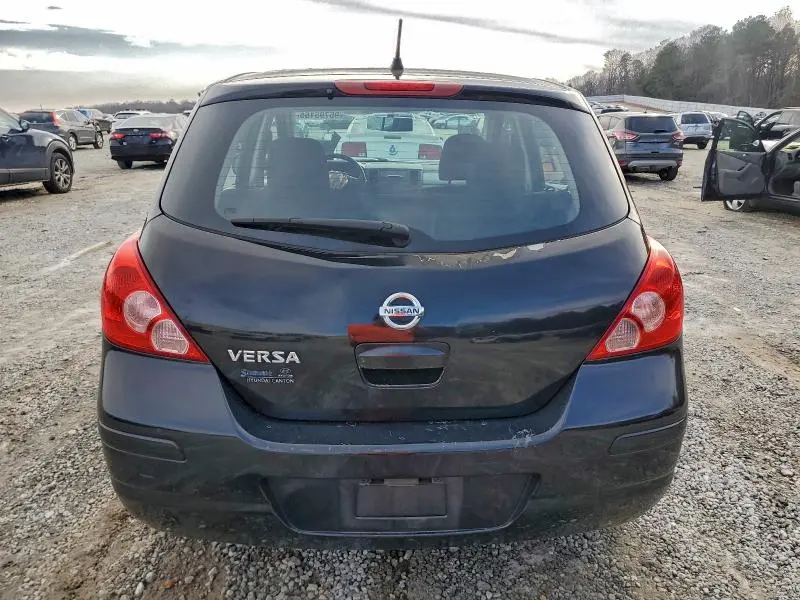 2011 NISSAN VERSA S  