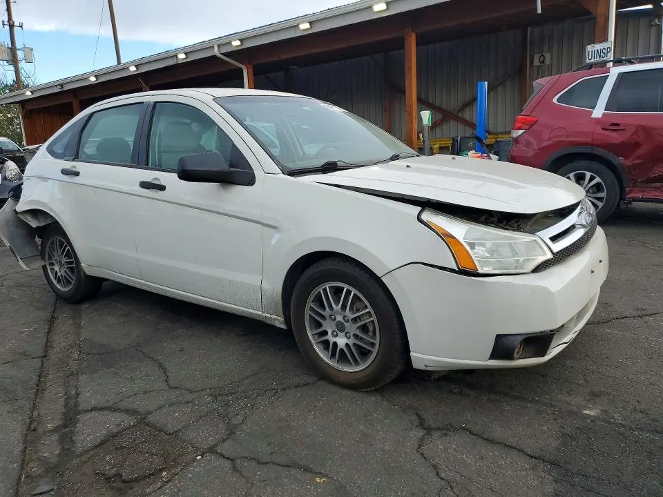 2011 FORD FOCUS SE  