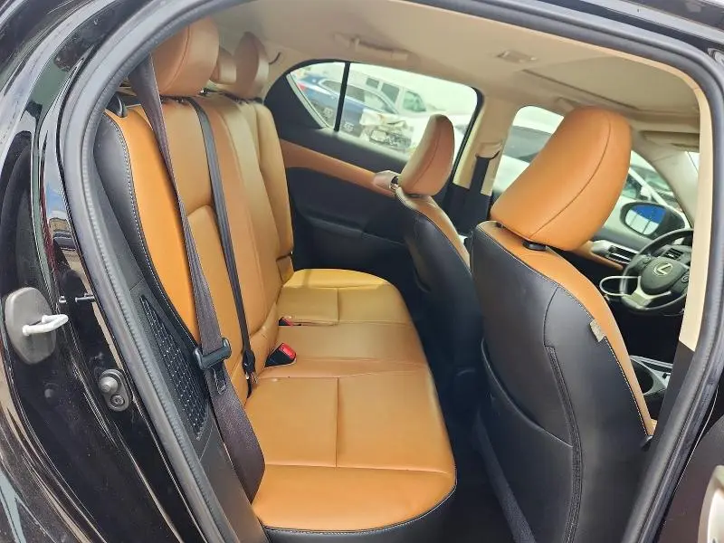 2015 LEXUS CT 200  