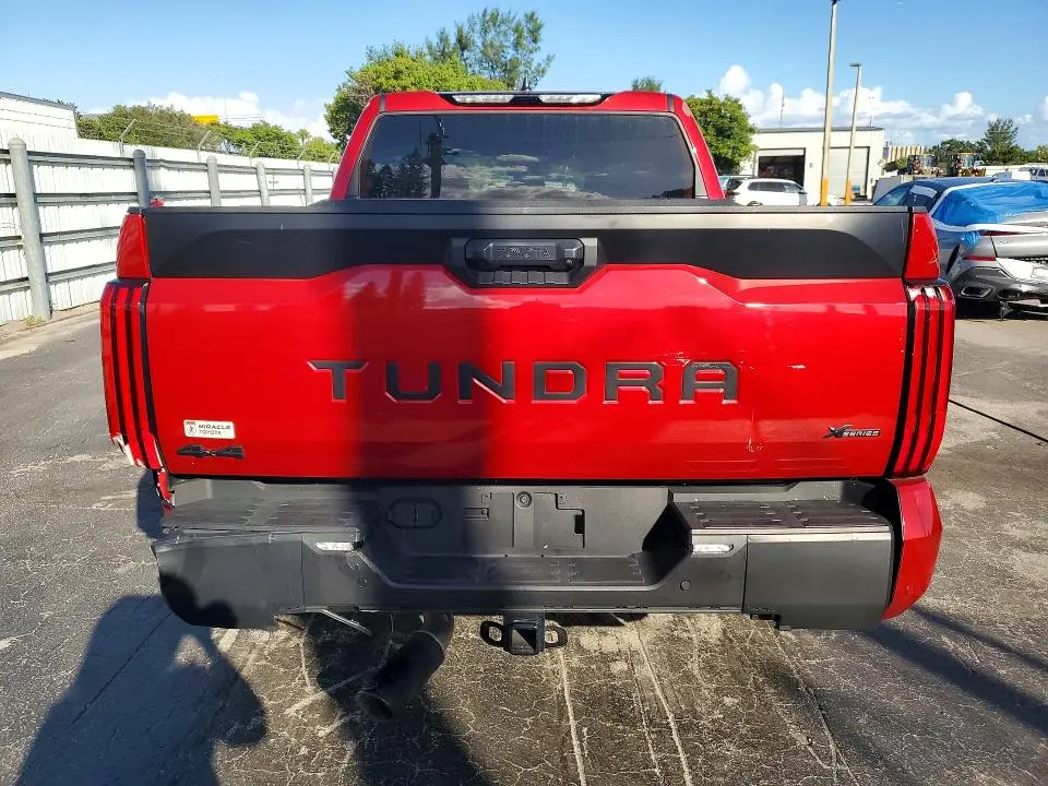 2025 TOYOTA TUNDRA SR5  
