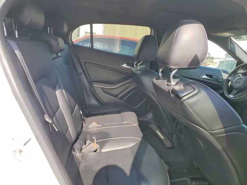 2016 MERCEDES-BENZ GLA 250 4MATIC  