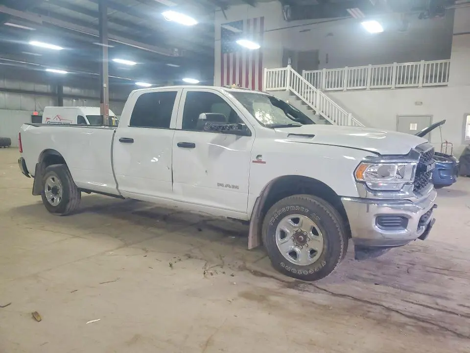 2022 RAM 3500 TRADESMAN  