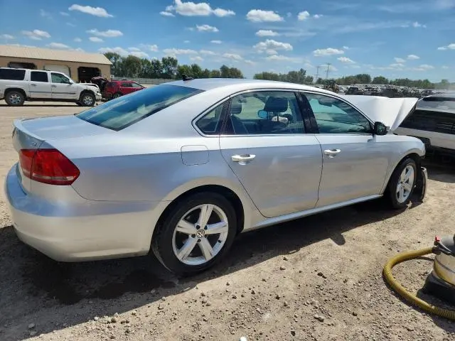 2013 VOLKSWAGEN PASSAT SE