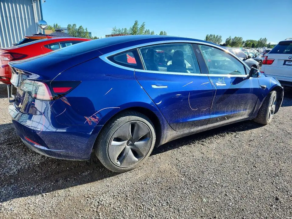 2018 TESLA MODEL 3   