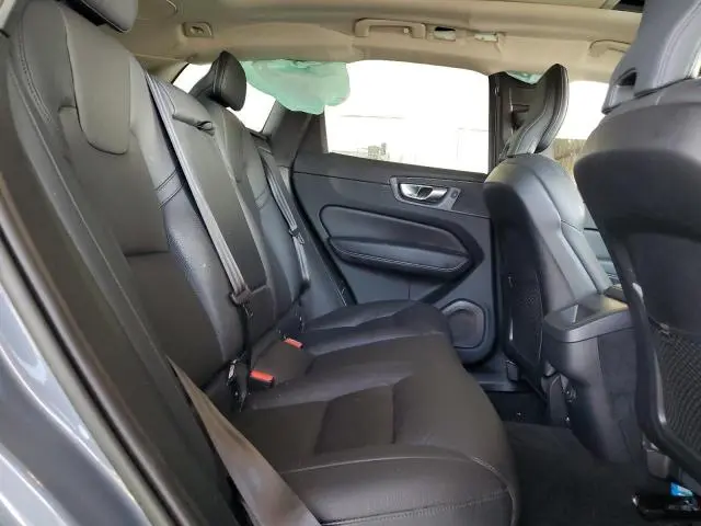 2023 VOLVO XC60 PLUS  