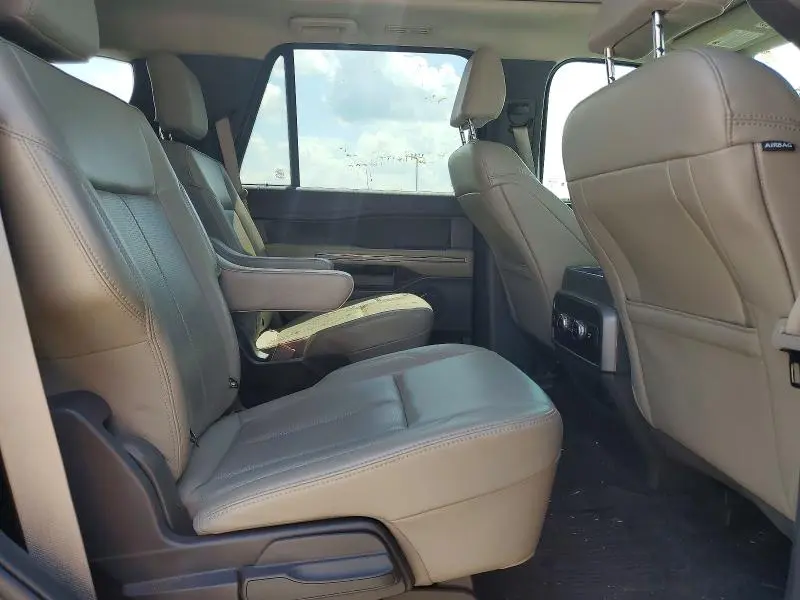 2021 FORD EXPEDITION XLT  