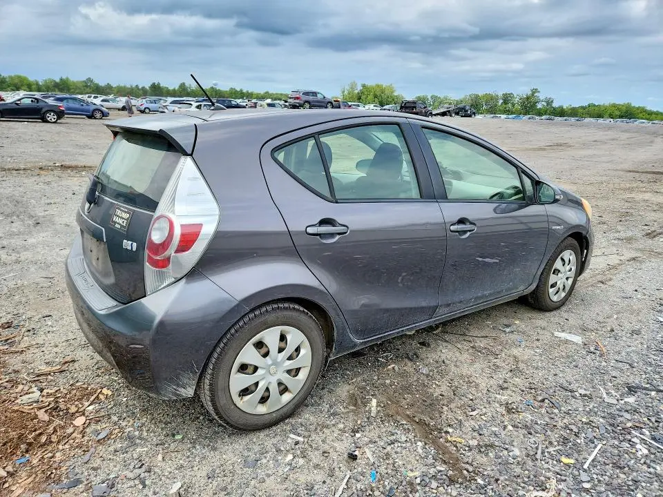 2012 TOYOTA PRIUS C TWO  