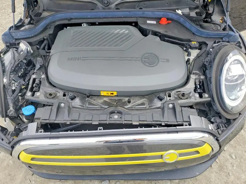 2021 MINI COOPER SE  