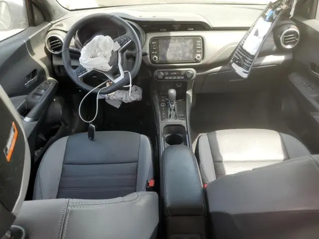 2023 NISSAN KICKS SR  