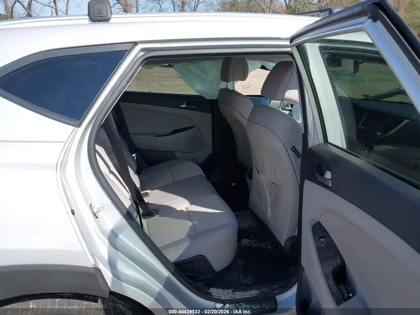 2017 HYUNDAI TUCSON SPORT