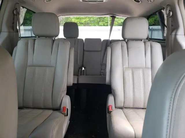 2011 CHRYSLER TOWN & COUNTRY TOURING L  