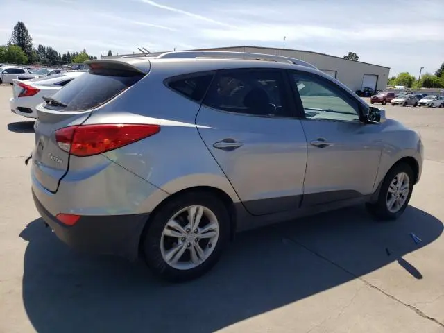 2011 HYUNDAI TUCSON GLS  