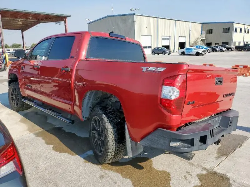 2020 TOYOTA TUNDRA CREWMAX SR5  
