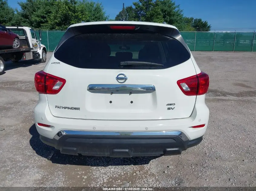 2018 NISSAN PATHFINDER SV