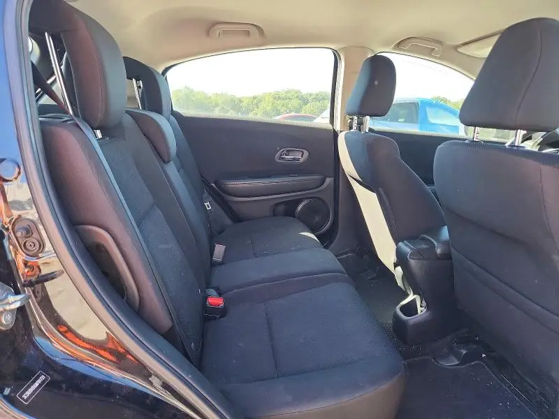 2016 HONDA HR-V LX  