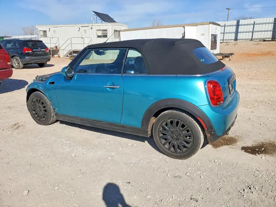 2019 MINI COOPER   