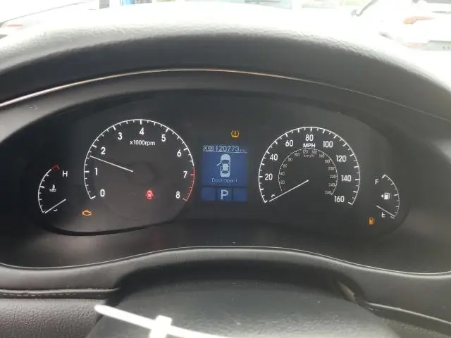 2010 HYUNDAI GENESIS 4.6L  
