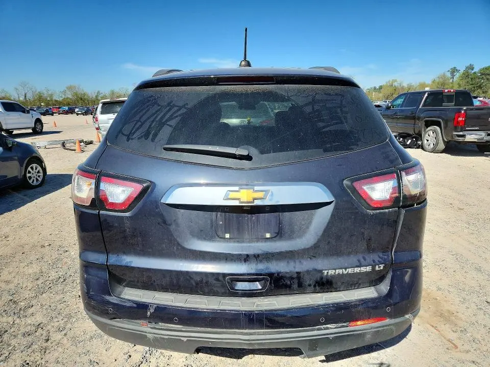 2016 CHEVROLET TRAVERSE LT  