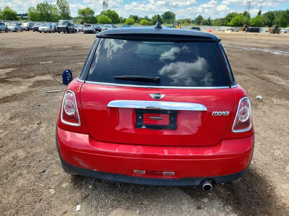 2013 MINI COOPER   