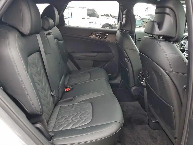 2023 KIA SPORTAGE X-PRO  