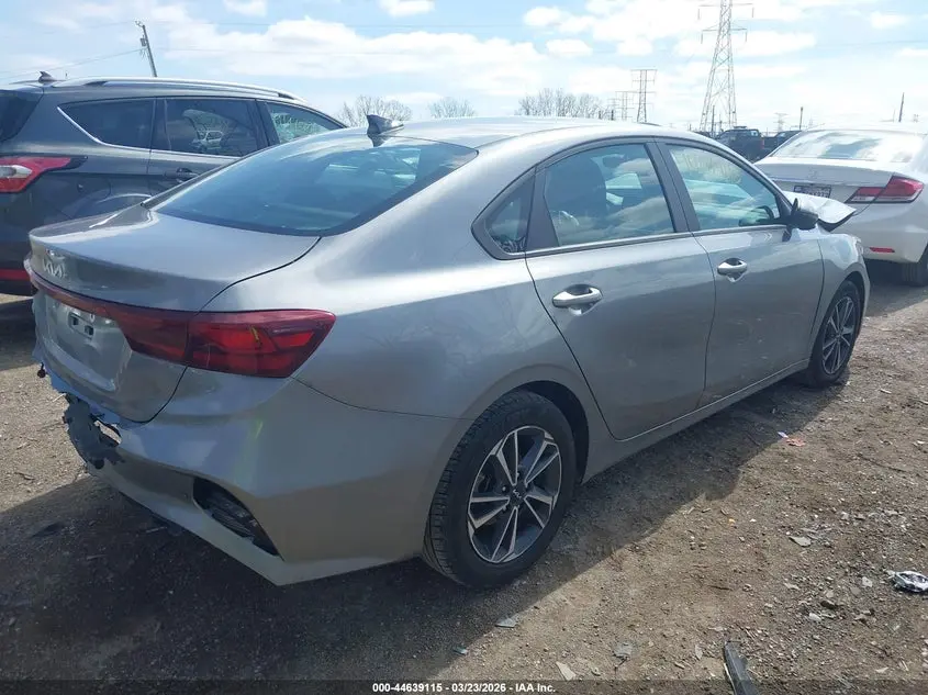 2022 KIA FORTE LXS