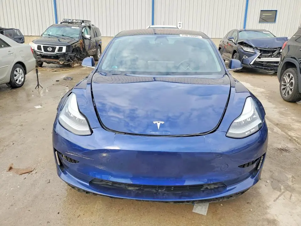 2018 TESLA MODEL 3   