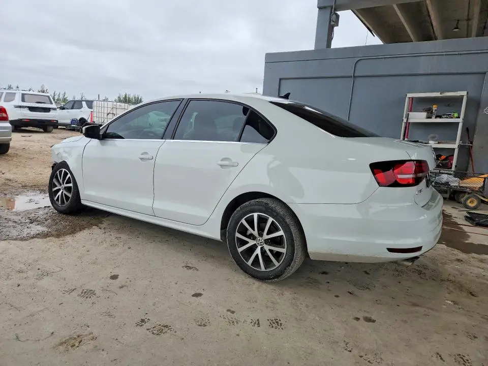2017 VOLKSWAGEN JETTA SE  
