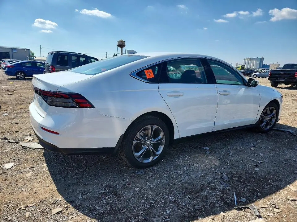 2024 HONDA ACCORD EX  