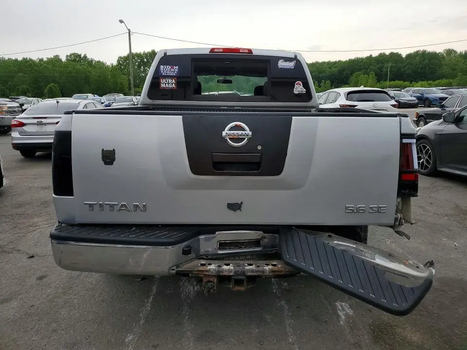 2010 NISSAN TITAN XE  
