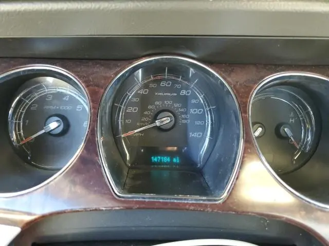 2010 FORD TAURUS LIMITED  