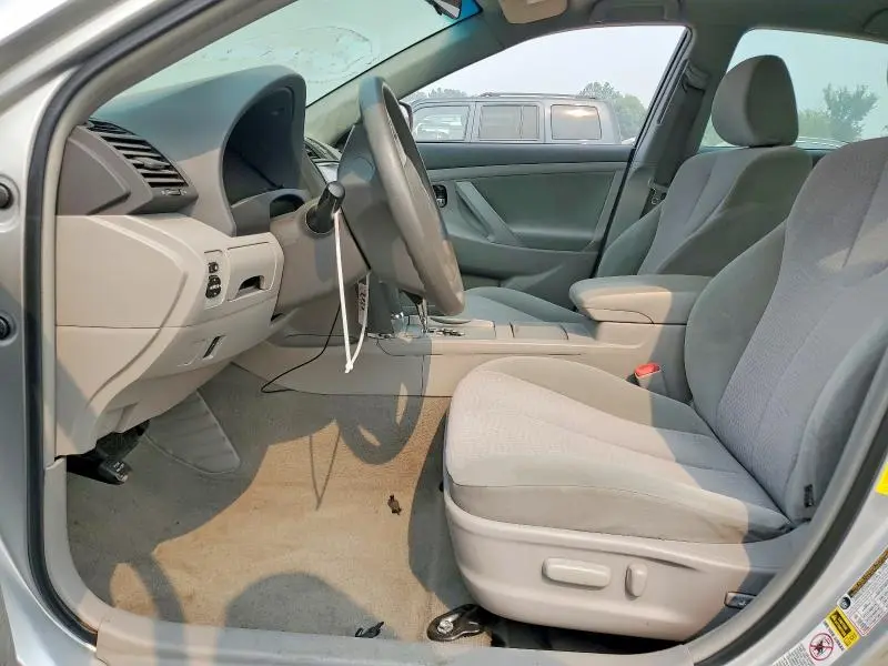 2011 TOYOTA CAMRY LE  