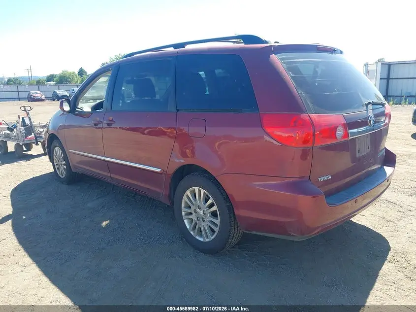 2010 TOYOTA SIENNA LIMITED