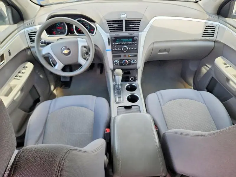 2012 CHEVROLET TRAVERSE LS  