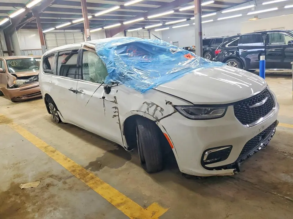 2025 CHRYSLER PACIFICA HYBRID SELECT  