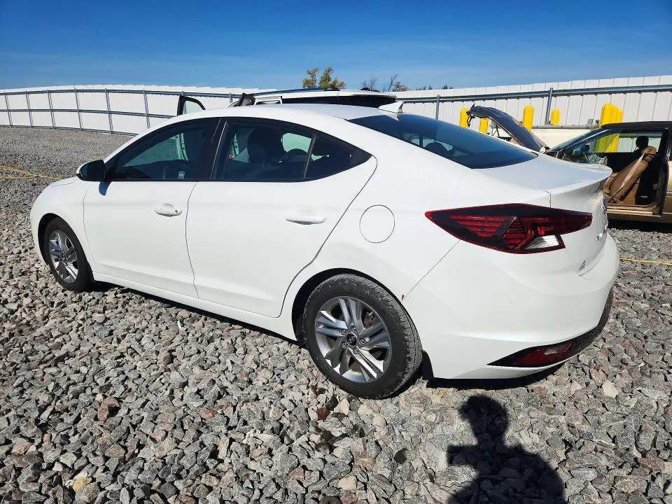 2020 HYUNDAI ELANTRA SEL  