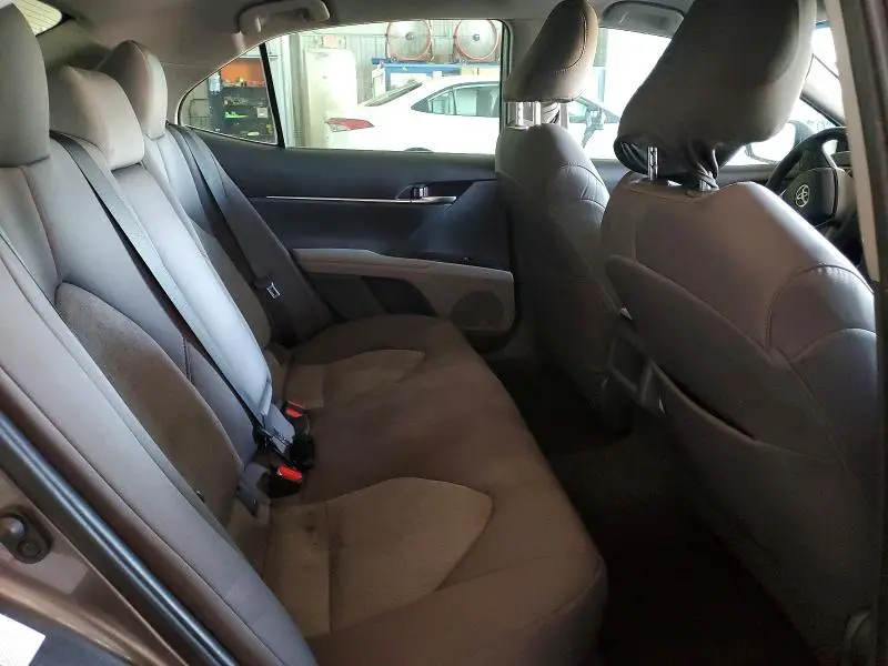 2019 TOYOTA CAMRY LE  