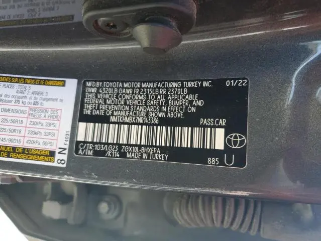 2022 TOYOTA C-HR XLE
