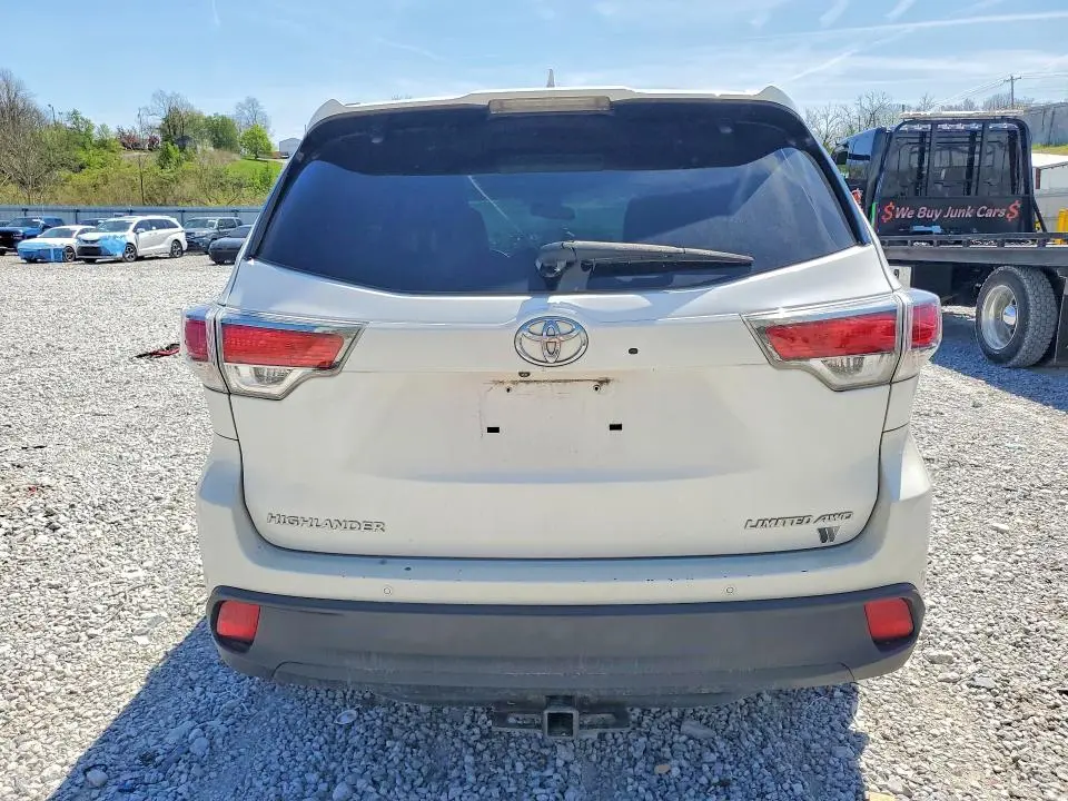 2016 TOYOTA HIGHLANDER LIMITED  