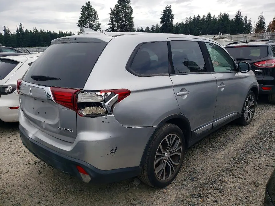 2018 MITSUBISHI OUTLANDER ES  