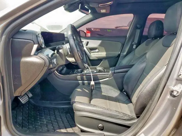 2019 MERCEDES-BENZ A 220  
