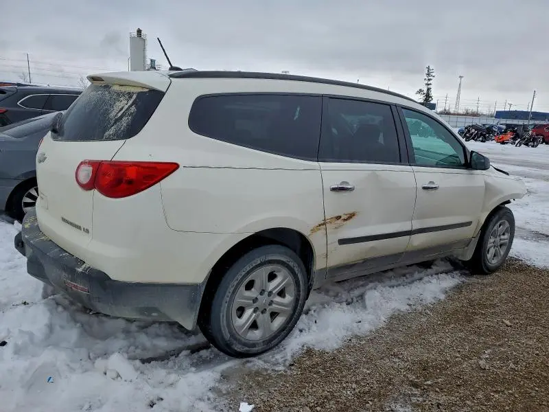 2012 CHEVROLET TRAVERSE LS  