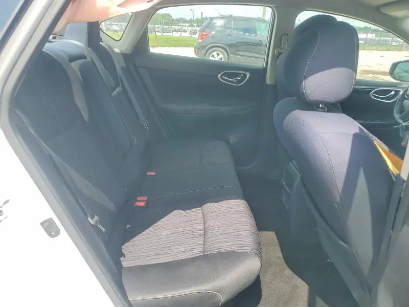 2017 NISSAN SENTRA SV  