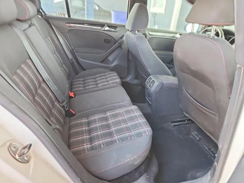 2012 VOLKSWAGEN GTI   