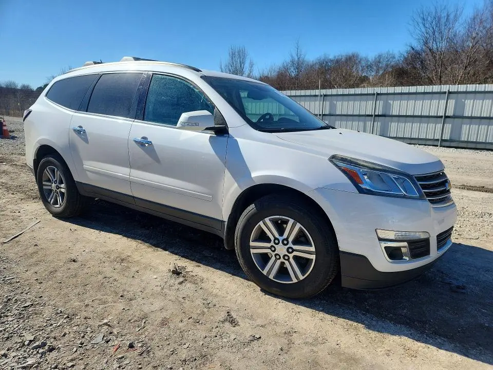 2016 CHEVROLET TRAVERSE LT  