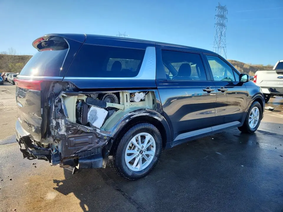 2022 KIA CARNIVAL LX  