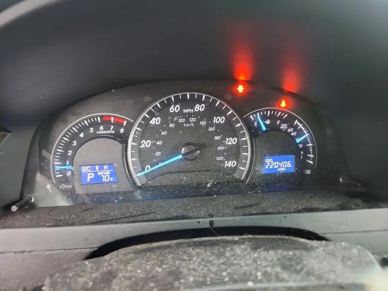 2015 TOYOTA CAMRY LE  