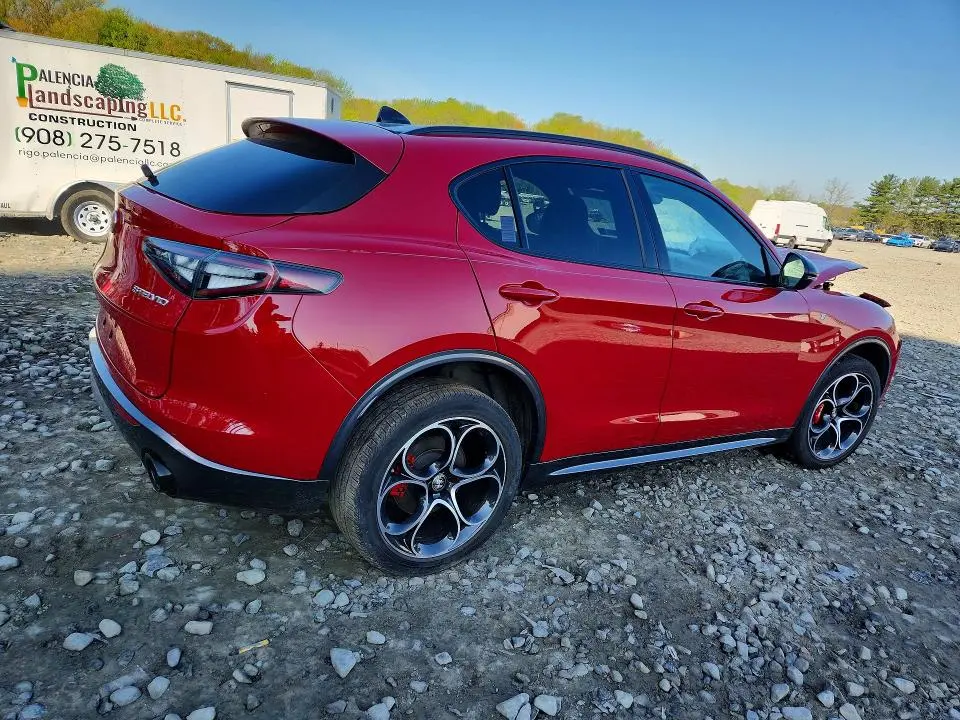 2024 ALFA ROMEO STELVIO TI  
